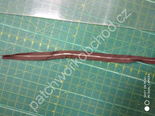 5 ks - zip spirálový nedělitelný 4 mm - bílý - 55 cm (1)
